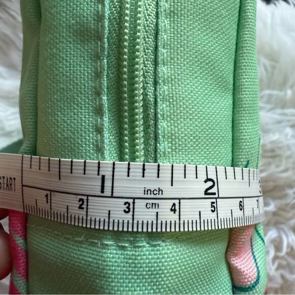 CLINIQUE X DRAWRBERTSON MAKEUP BAG – FRUIT PRINT - Picture 11 of 17